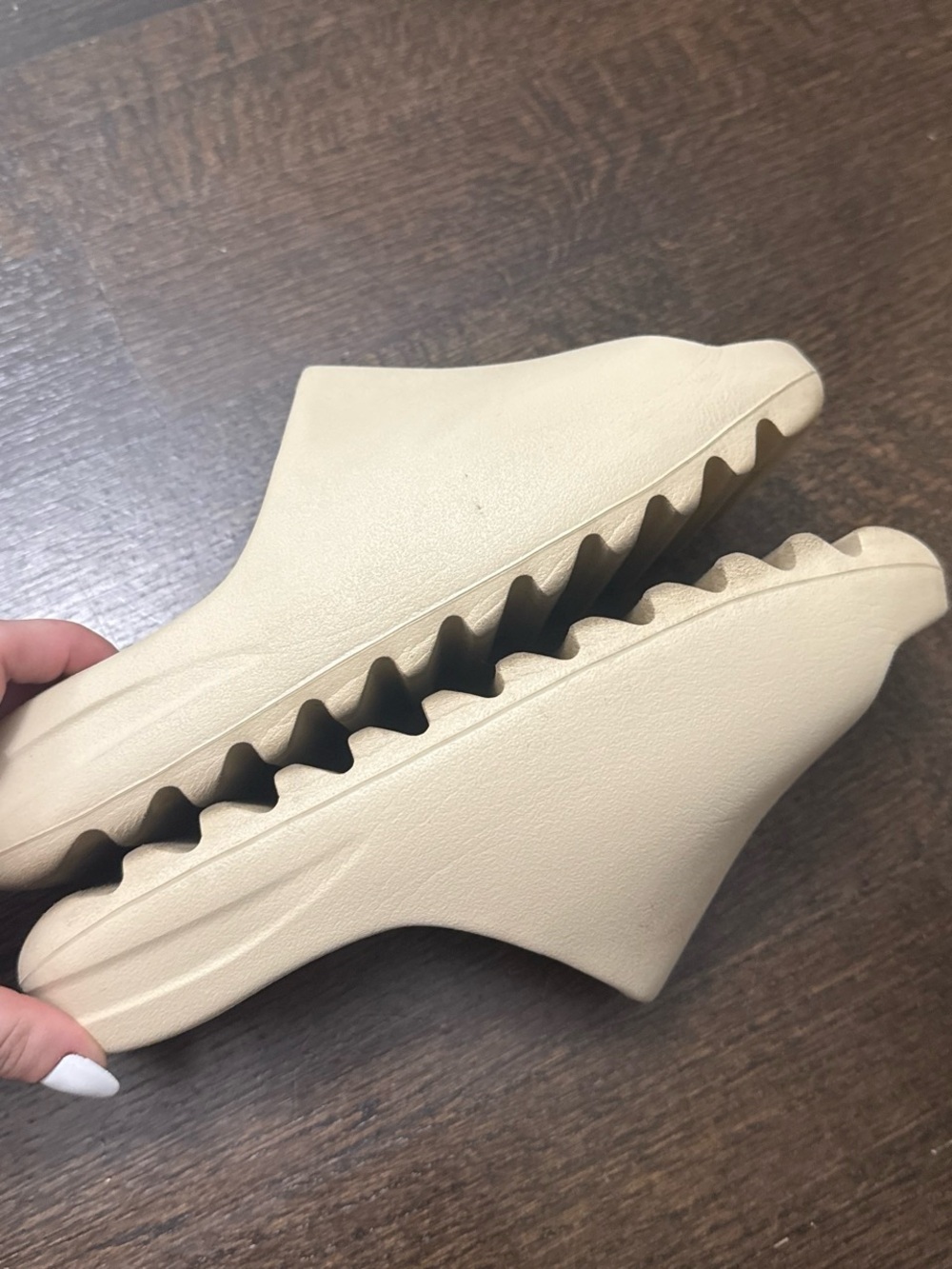 Authentic Yeezy Slides - Picture 4 of 6